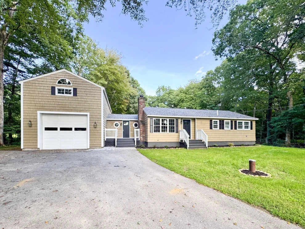 Unit for sale at 181 Dresser Hill Rd, Dudley, MA 01571