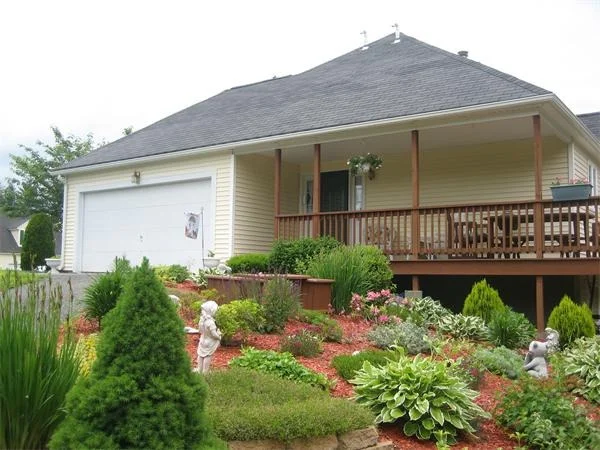 Unit for sale at 7D Pondview, Sutton, MA 01590