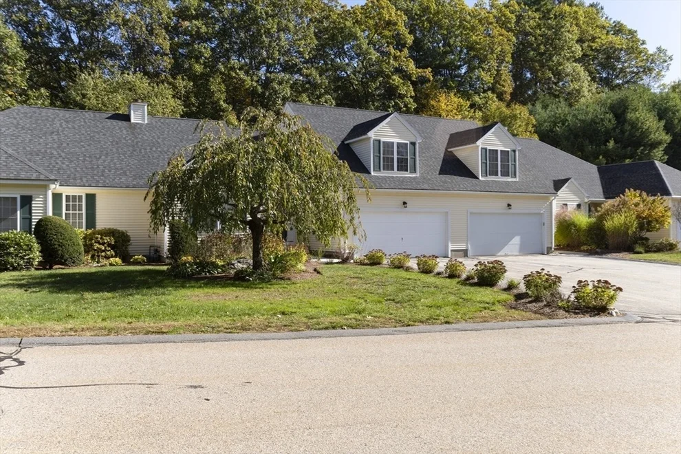 Unit for sale at 11 Coldspring Dr, Sutton, MA 01590