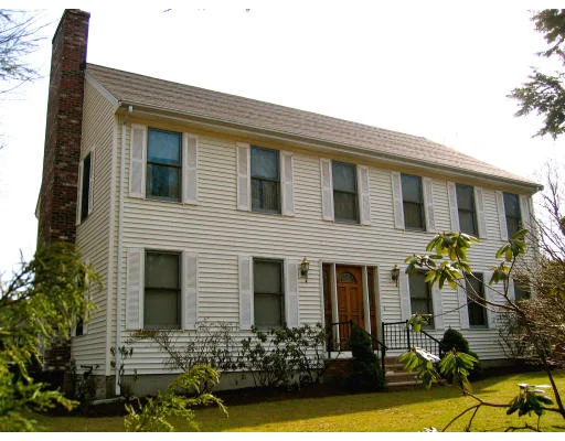 Unit for sale at 3 Mulherin Ln, Wellesley, MA 02481