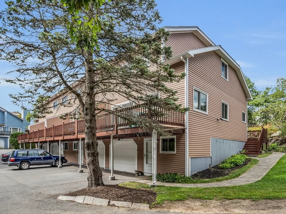 Unit for sale at 15 Nightingale Ln, Salem, MA 01970