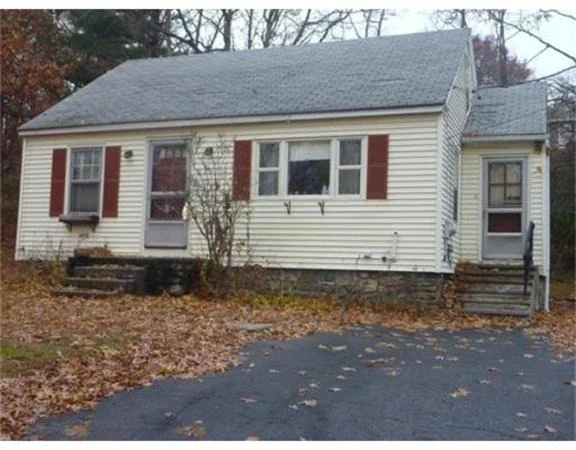 Unit for sale at 3 A Greencourt Street, Worcester, MA 01604