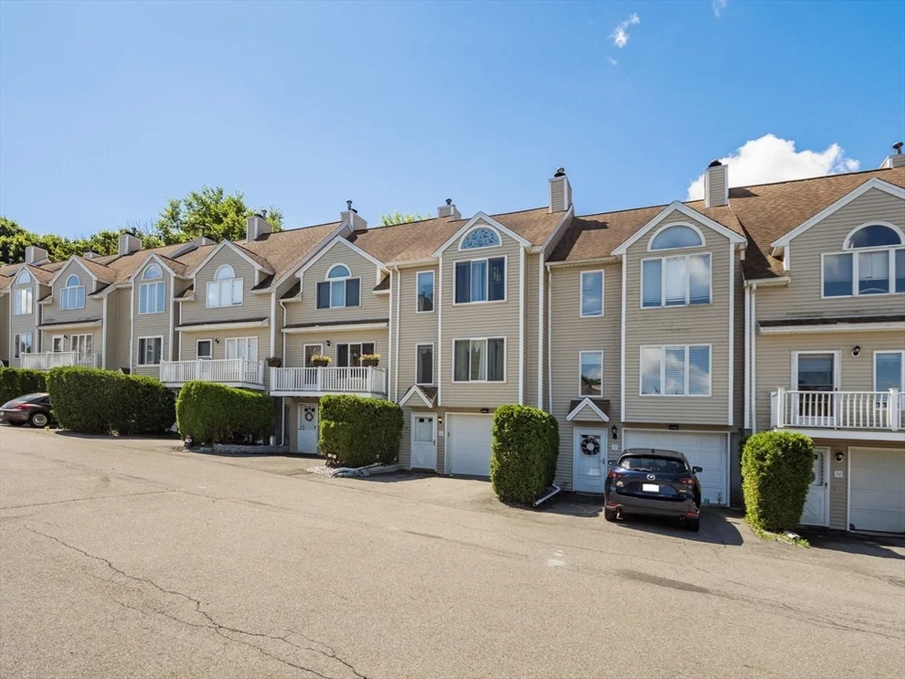 Unit for sale at 36 Tobey Rd, Dracut, MA 01826