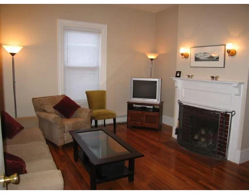 Unit for sale at 6 Phillips St, Watertown, MA 02472