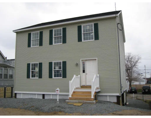 Unit for sale at 110 Railroad, Salisbury, MA 01952