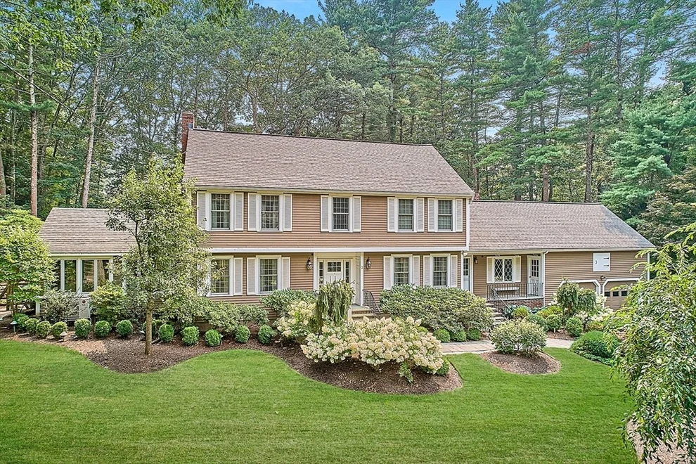 Unit for sale at 2 Knollwood Drive, Dover, MA 02030