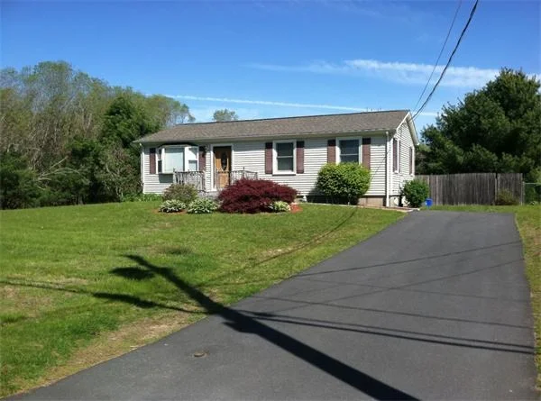 Unit for sale at 26 Pembroke Dr, Dartmouth, MA 02747