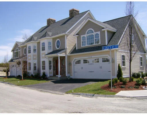 Unit for sale at 1 Jill's Way, Tewksbury, MA 01876