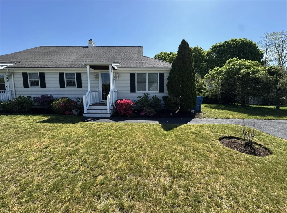Unit for sale at 11 Rebecca Ann Ln, Falmouth, MA 02536