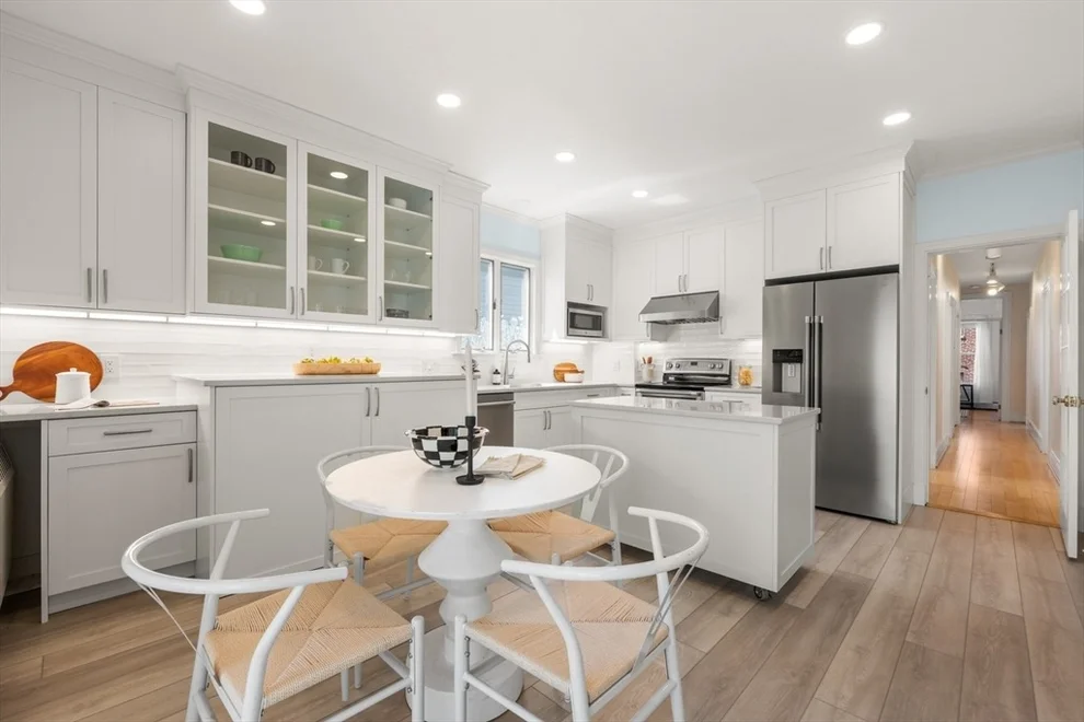 Unit for sale at 5 Washburn Terrace, Brookline, MA 02446