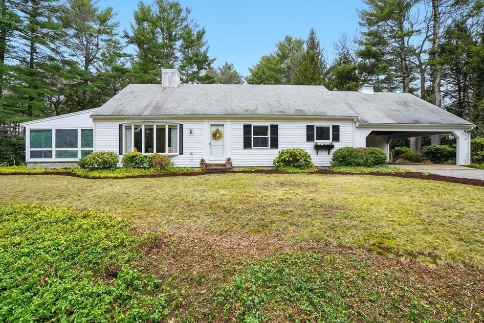Unit for sale at 110 S Station St, Duxbury, MA 02332