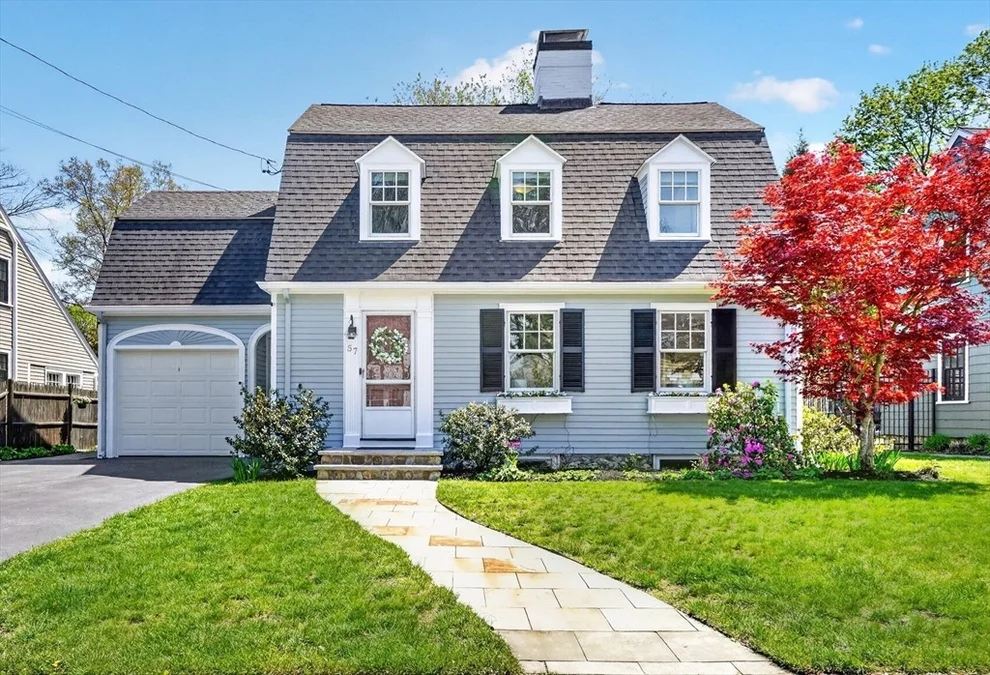 Unit for sale at 57 Sheffield Road, Melrose, MA 02176