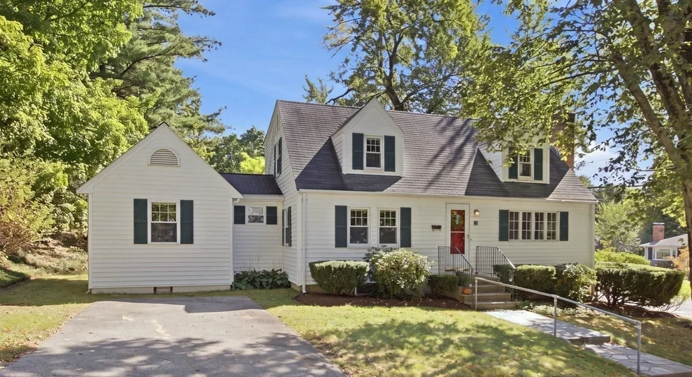 Unit for sale at 3 Palmer Hill Avenue, Reading, MA 01867