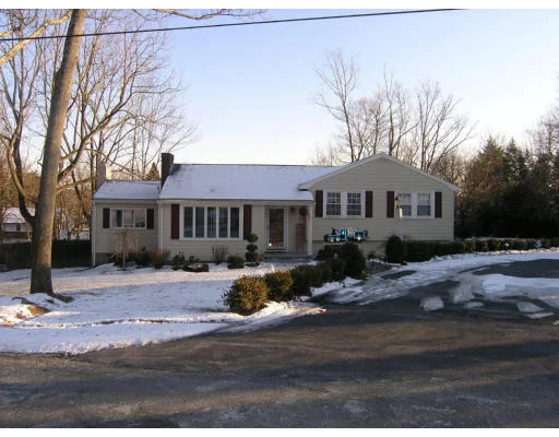 Unit for sale at 4 Perry Place, Woburn, MA 01801