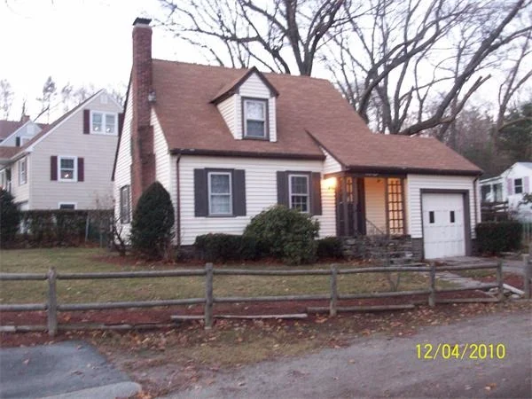 Unit for sale at 98 Beaverbrook Parkway, Worcester, MA 01603