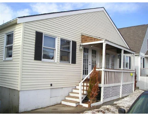Unit for sale at 104 Railroad Ave, Salisbury, MA 01952