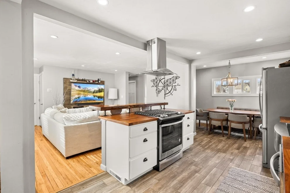 Unit for sale at 82 Canton St, Stoughton, MA 02072