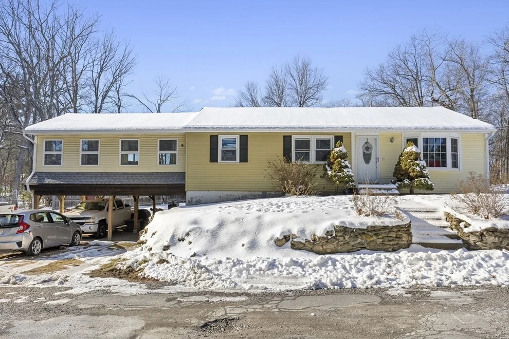 Unit for sale at 315 Grant St, Leominster, MA 01453