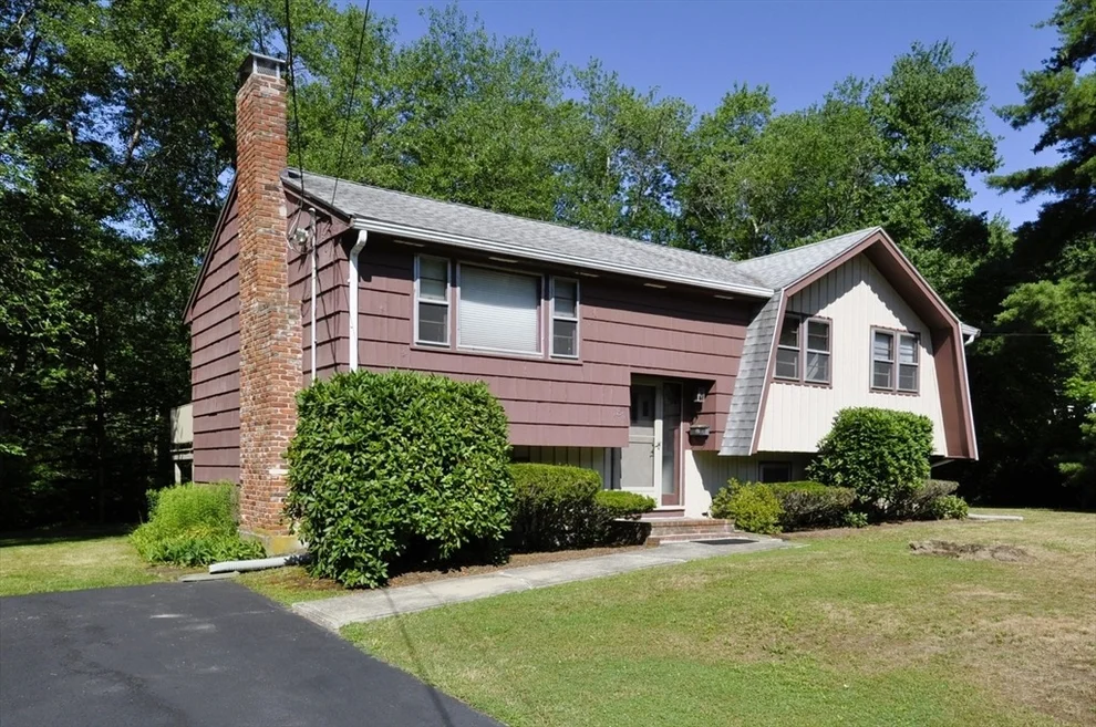 Unit for sale at 87 Lorraine Dr, East Bridgewater, MA 02333