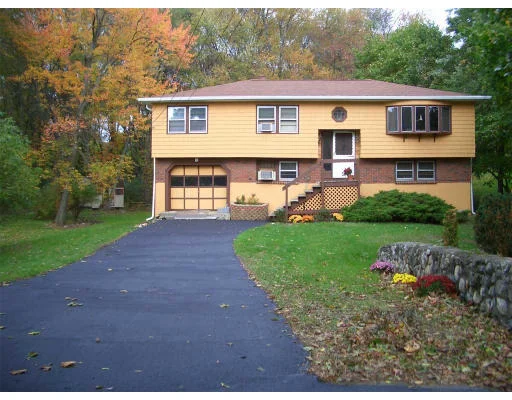 Unit for sale at 19-A Woodside Ter, Woburn, MA 01801