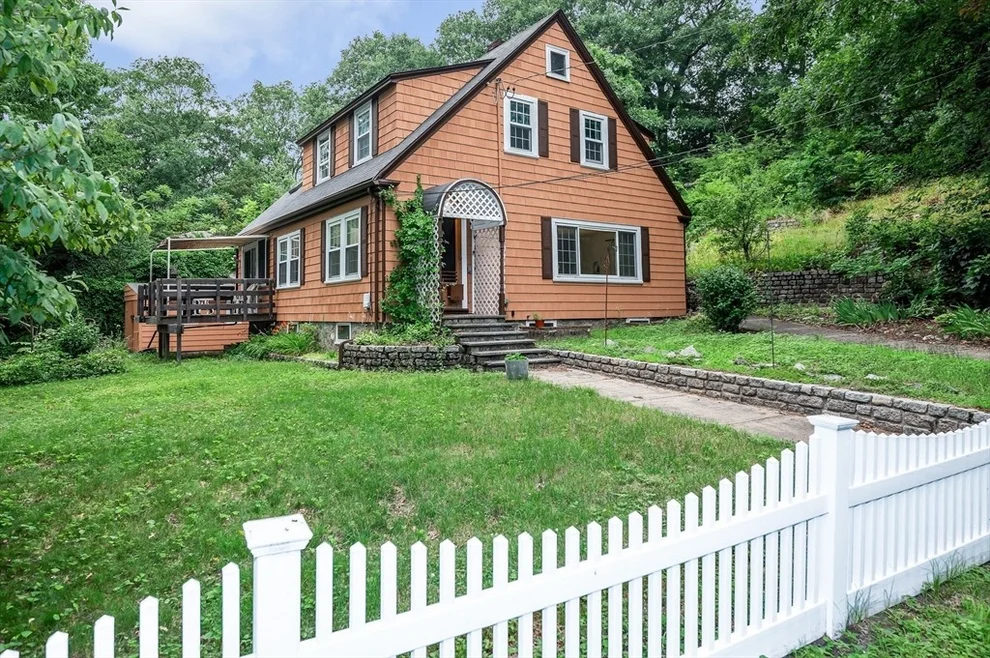 Unit for sale at 160 Forest St, Melrose, MA 02176