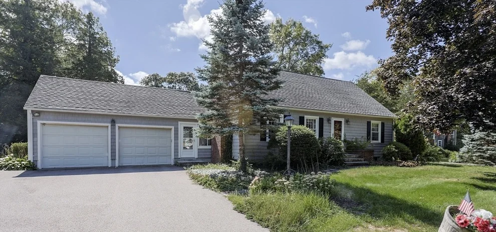 Unit for sale at 50 Benjamin Dr, Attleboro, MA 02703