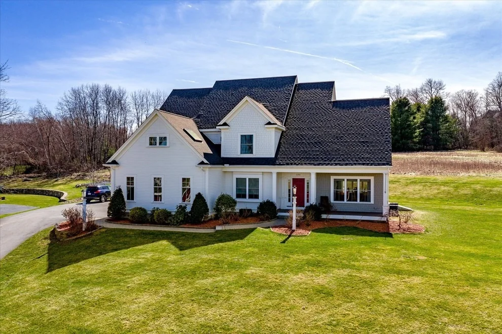 Unit for sale at 596 South St, Shrewsbury, MA 01545