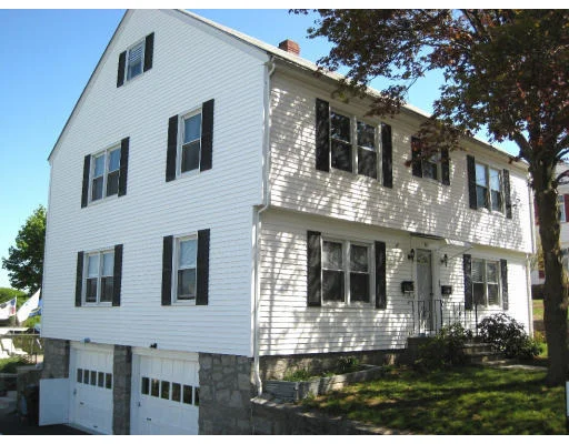 Unit for sale at 28 Elm St., Webster, MA 01570