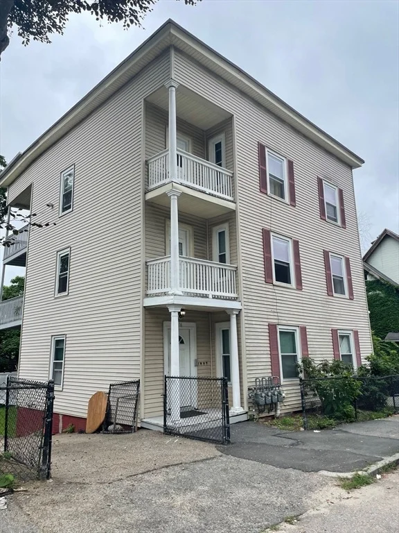 Unit for sale at 16 Gates St, Worcester, MA 01610