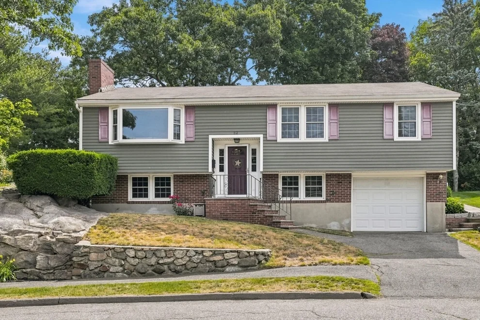 Unit for sale at 52 Oak Ridge Circle, Lynn, MA 01904