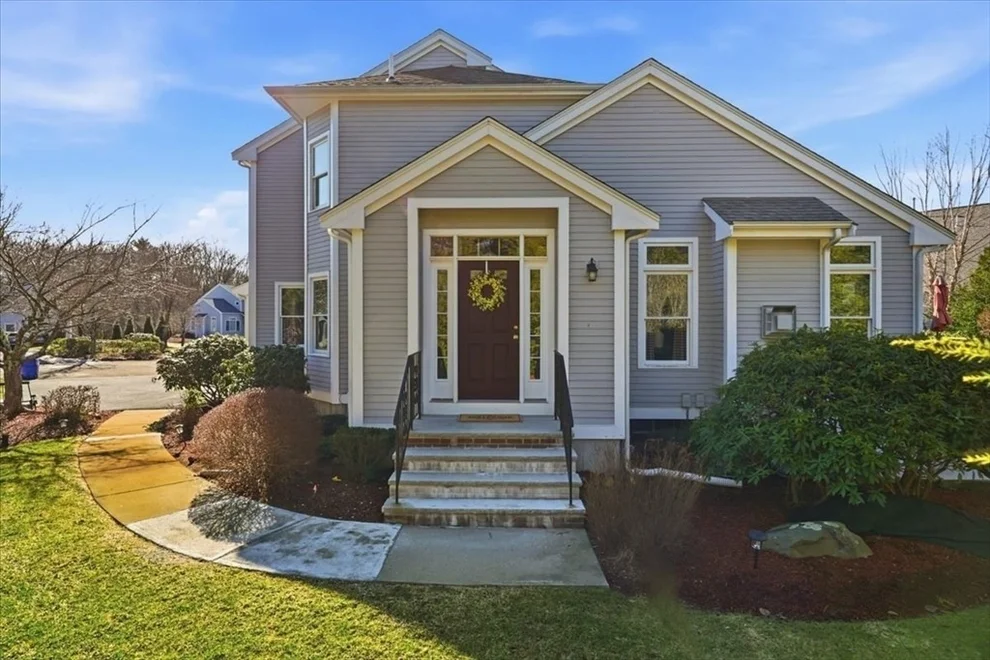 Unit for sale at 8 Country Cir, Norton, MA 02766