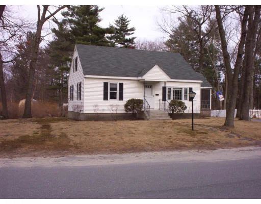 Unit for sale at 14 Pleasant St, Chelmsford, MA 01824