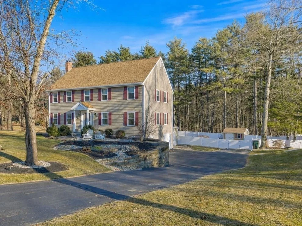 Unit for sale at 49 Windsor Ln, North Andover, MA 01845