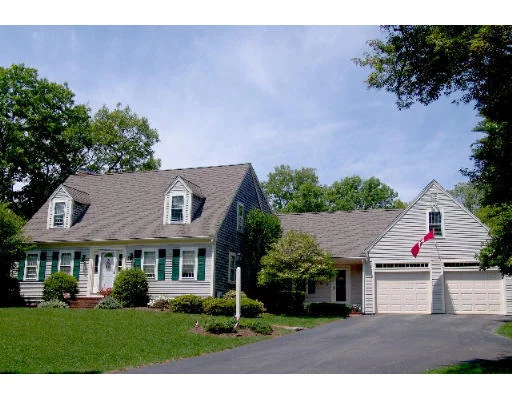 Unit for sale at 3 New Towne Drive, Hingham, MA 02043