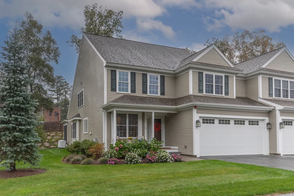 Unit for sale at 470 Boston St, Topsfield, MA 01983