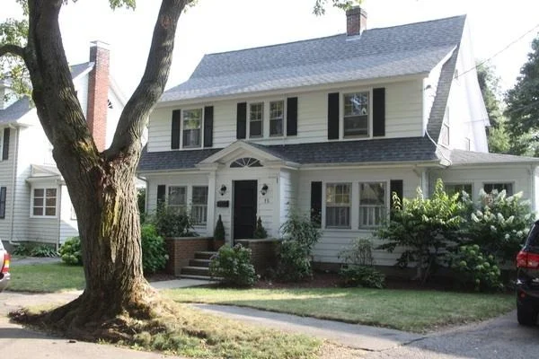 Unit for sale at 15 Auburndale Rd, Marblehead, MA 01945