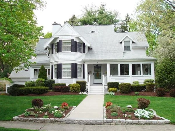 Unit for sale at 7 Warren Street, Winchester, MA 01890