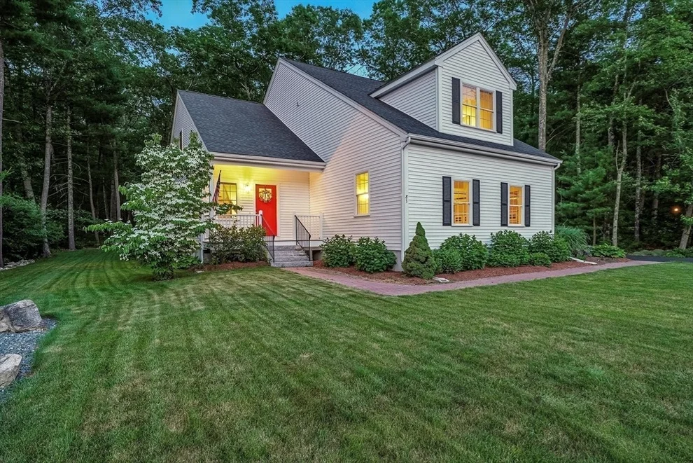 Unit for sale at 83 Partridge Hill Rd, Sutton, MA 01590