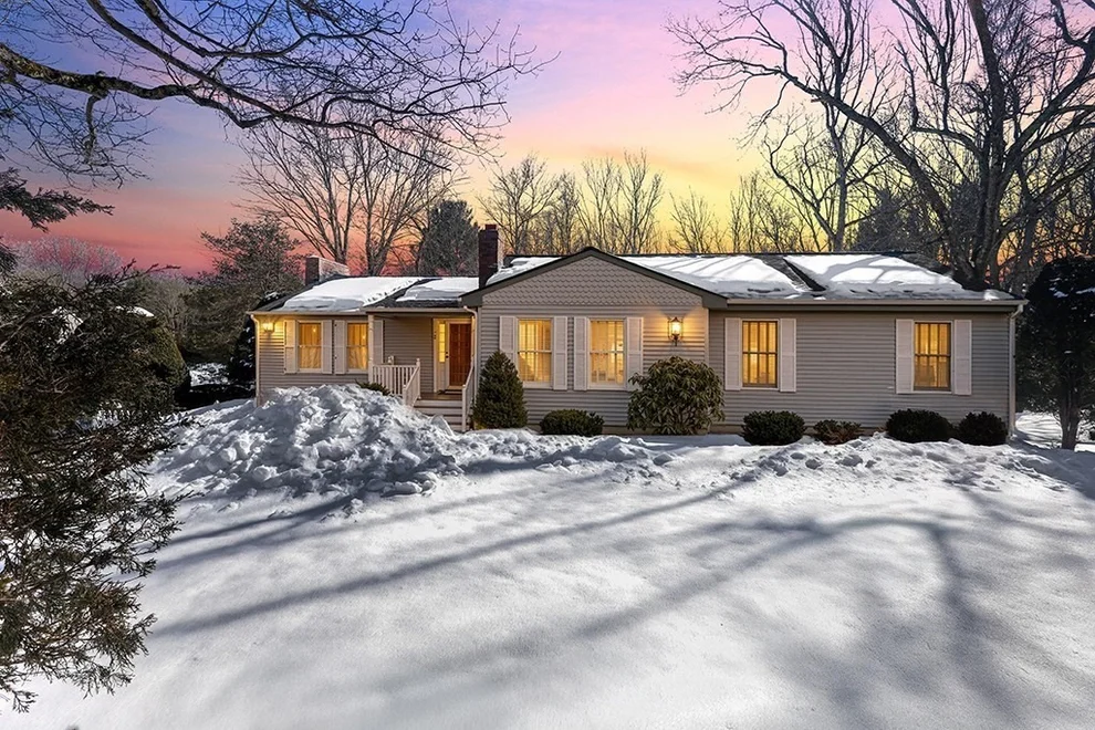 Unit for sale at 120 Beach St, Foxboro, MA 02035