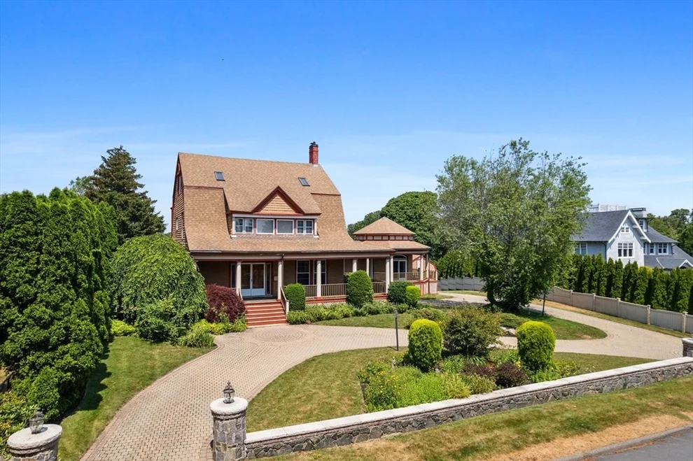 Unit for sale at 372 Ocean Avenue, Marblehead, MA 01945