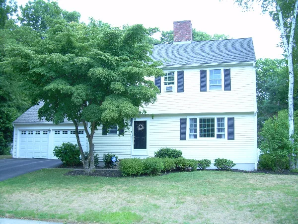 Unit for sale at 5 Sunset Lane, Hingham, MA 02043