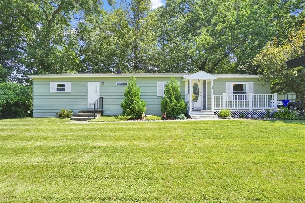 Unit for sale at 67 Fieldston St, Springfield, MA 01119