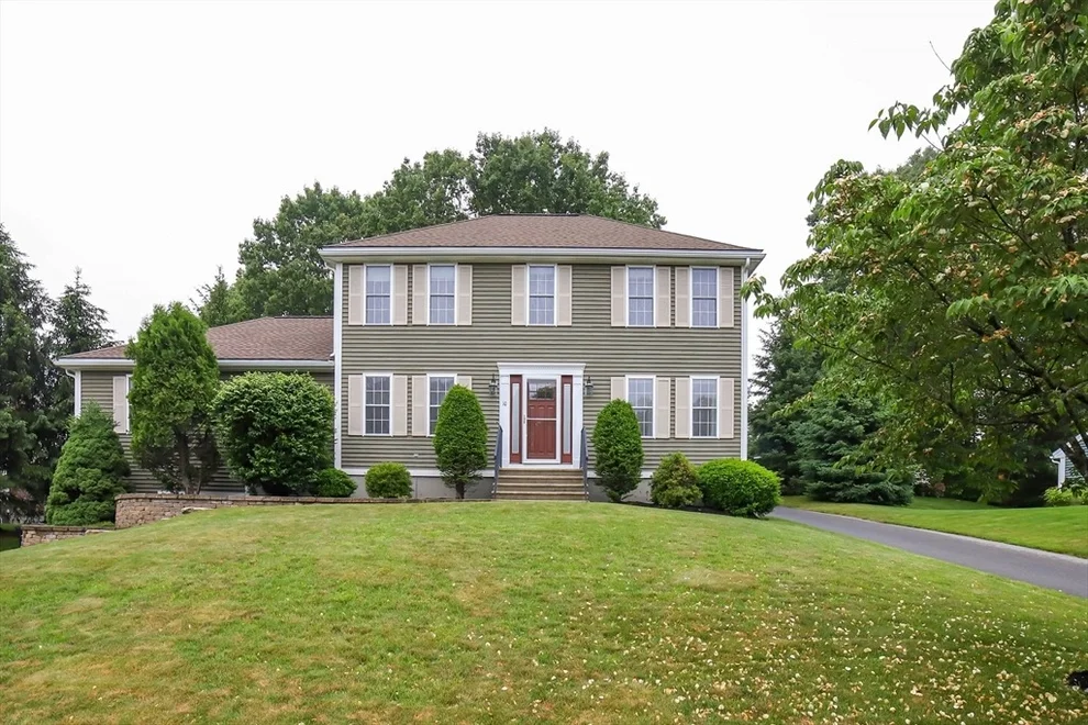 Unit for sale at 10 Morgan Circle, Holden, MA 01520