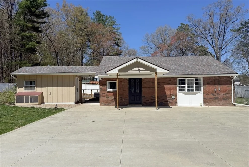 Unit for sale at 288 Buck Pond Rd, Westfield, MA 01085