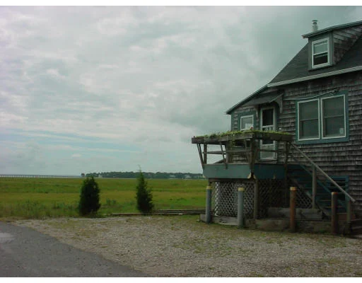 Unit for sale at 10 Pine Point Place, Duxbury, MA 02332