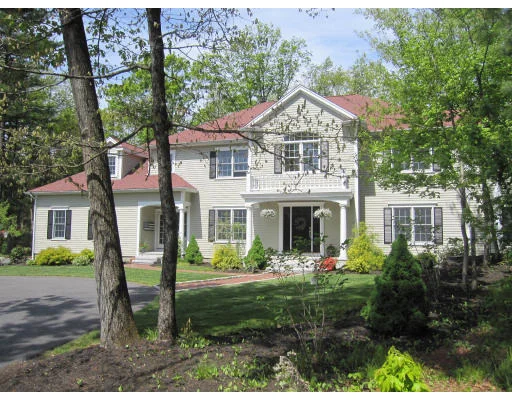 Unit for sale at 9 Robinson Road, Medfield, MA 02052