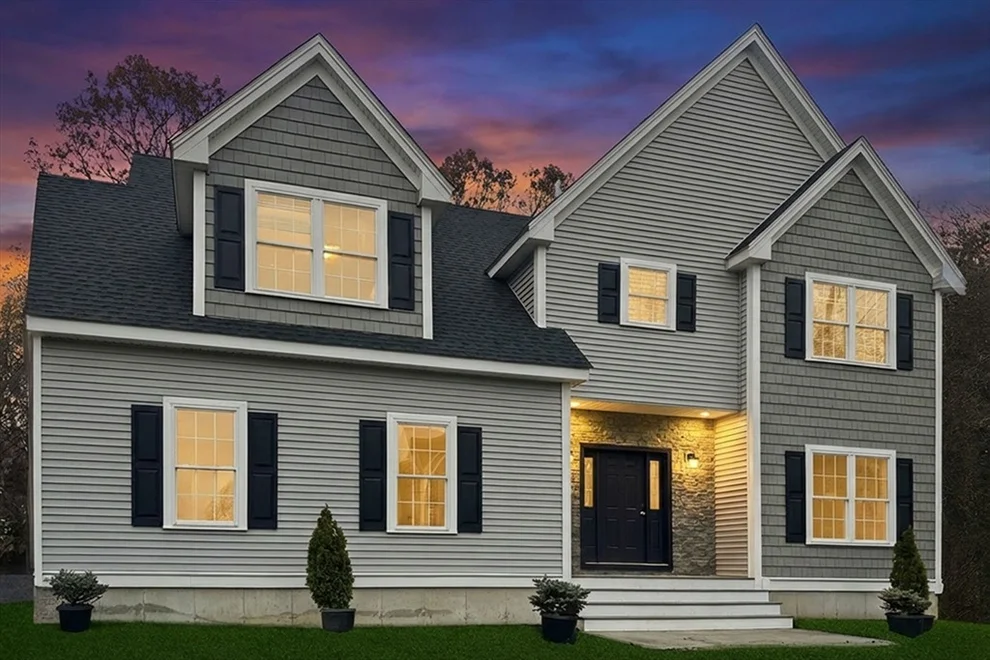 Unit for sale at 27 Coleman Ave, Attleboro, MA 02703