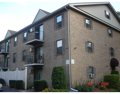 Unit for sale at 80 Stanton St, Worcester, MA 01605