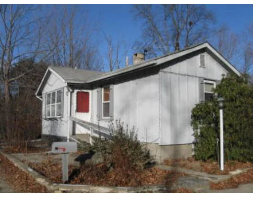 Unit for sale at 231 N Oxford St, Auburn, MA 01501