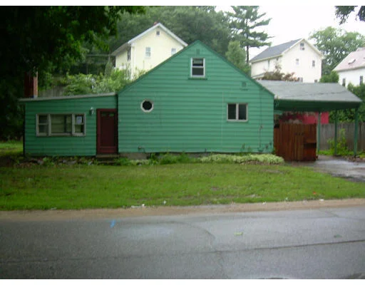 Unit for sale at 539 Elm St., Fitchburg, MA 01420
